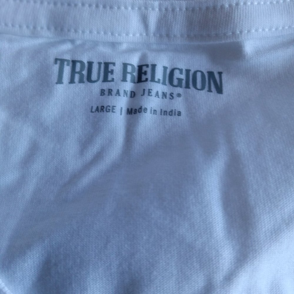 True Religion - Picture 3 of 4